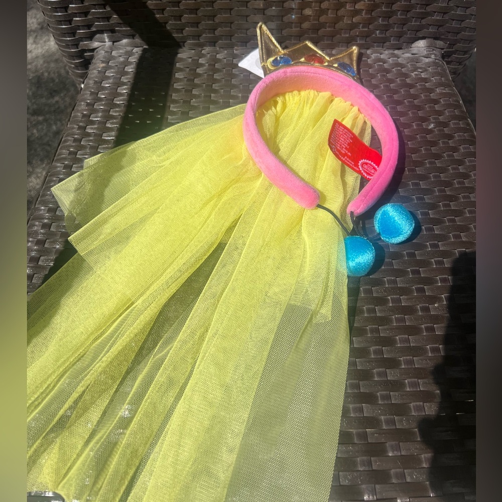 Nintendo Princess Peach Pink and Yellow Hairband